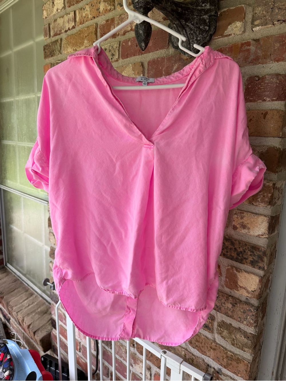 crown & ivy Pink V-Neck Roll-Sleeve Tunic